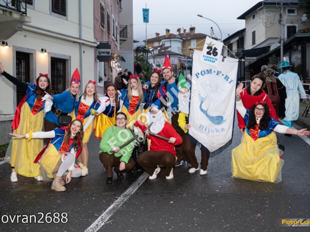 26 KU Pom-F-Ri